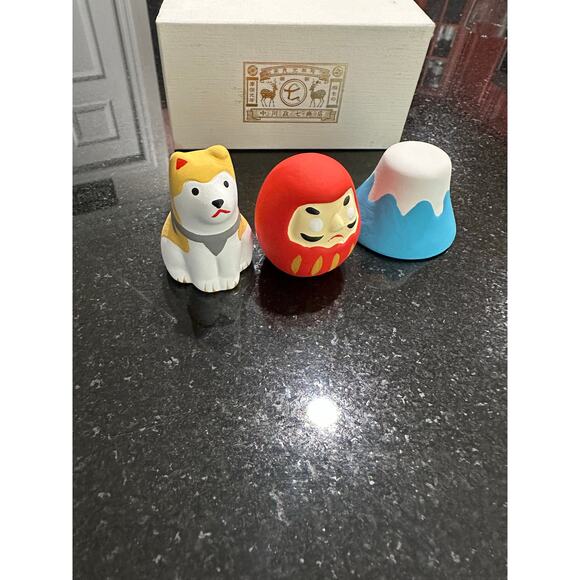 Japanese Figurine Set Dog Daruma Mt. Fuji Handcrafted Ornament - Picture 1 of 4